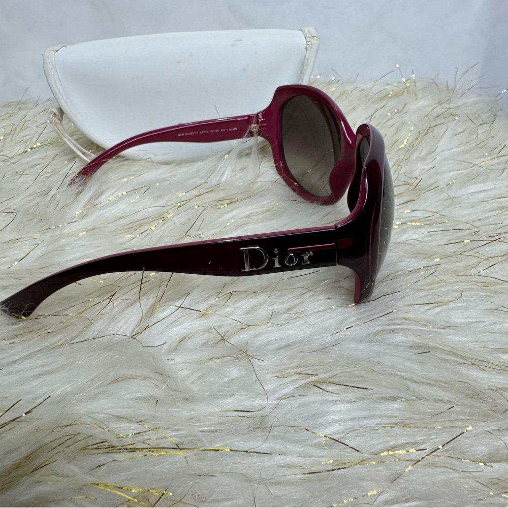 Dior Women's Burgundy Sunglasses - Picture 4 of 9